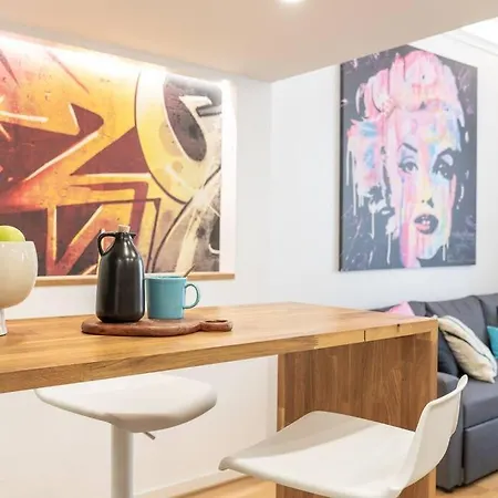 Apartment Centrally Located For Up To 4 Helsinki